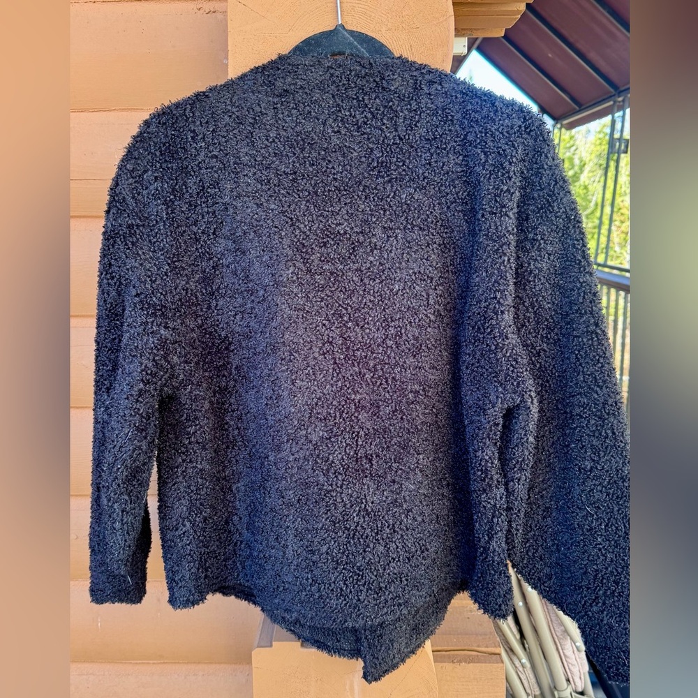 BUNDLE Express Cream & Black Sherpa Jackets - Picture 7 of 16